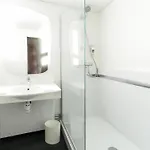 Ibis Centre Champ De Mars 3*