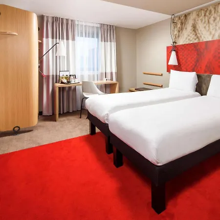 Ibis Centre Champ De Mars Hotel