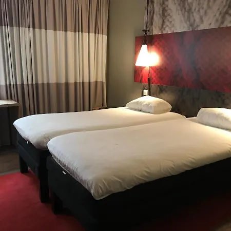 Ibis Centre Champ De Mars Hotel 3*