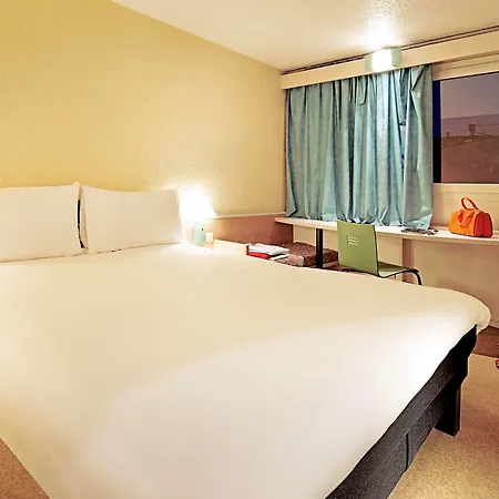 Hotel Ibis Centre Champ De Mars Rouen