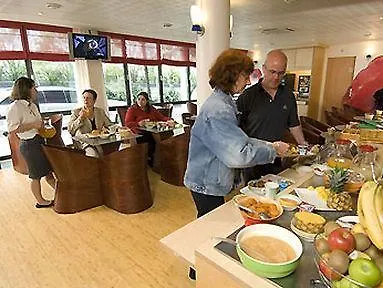 Ibis Centre Champ De Mars Hotel 3*