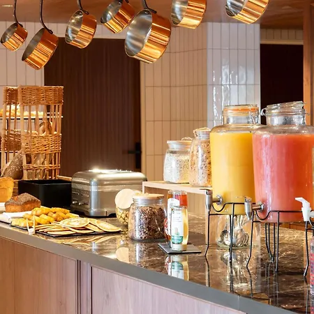 Ibis Centre Champ De Mars Hotel 3*