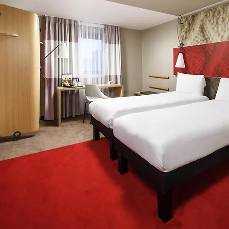 Ibis Centre Champ De Mars 3* روان