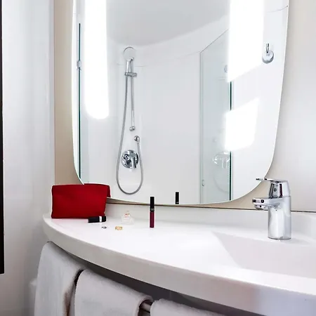 Ibis Centre Champ De Mars 酒店 3*