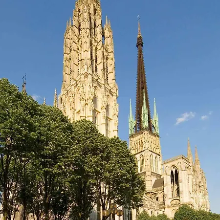 Ibis Centre Champ De Mars Ruan