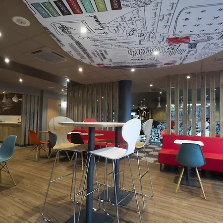 Hotel Ibis Centre Champ De Mars 3*