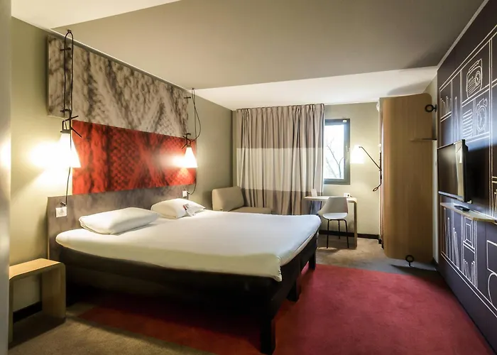 Ibis Centre Champ De Mars 3*