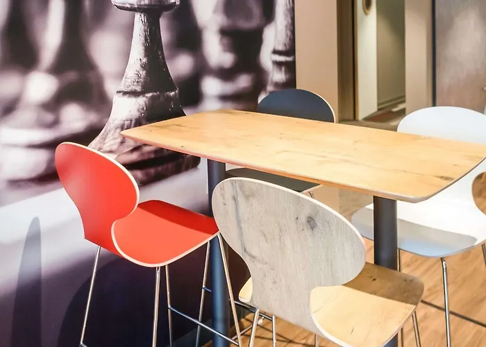 Ibis Centre Champ De Mars Hotel 3*